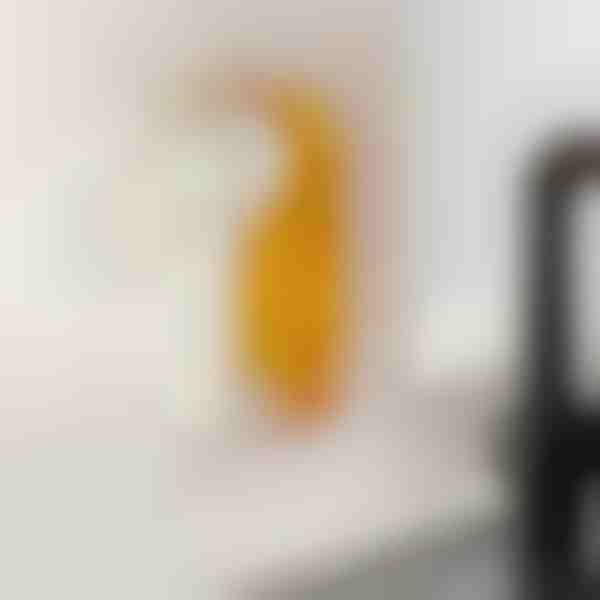 Prostorově úsporný dávkovač vlhčených ubrousků - montáž na stěnu, bez vrtání | WIPBOX